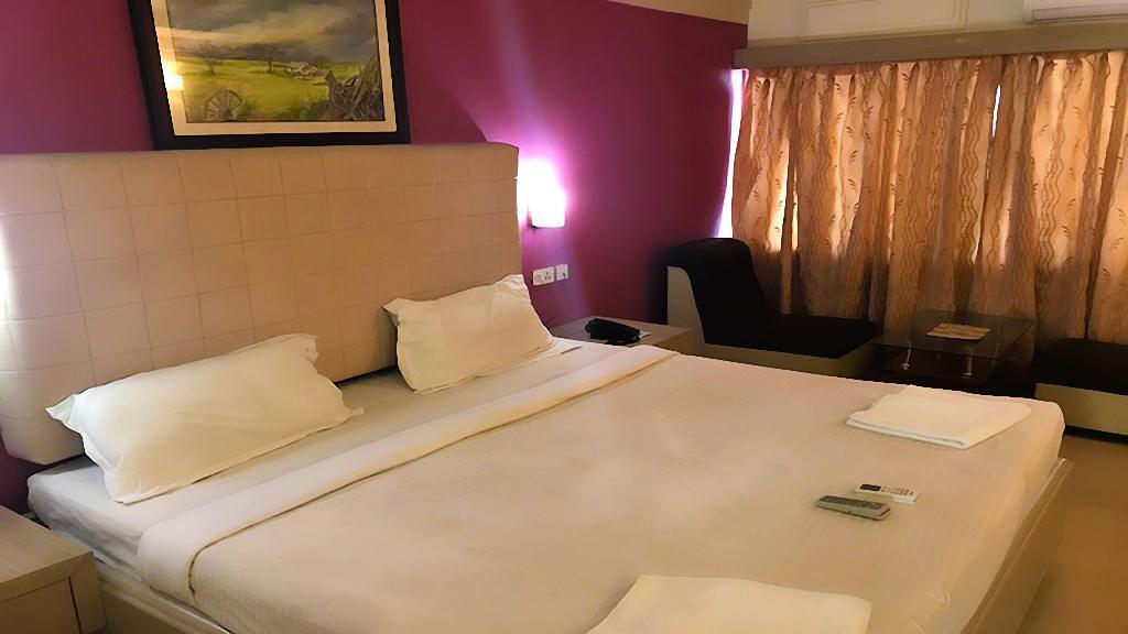 Hotel River View Веллуру Экстерьер фото